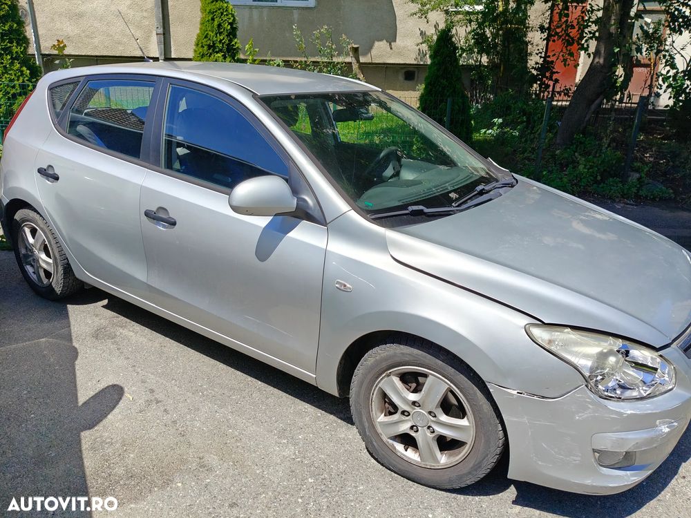 HYUNDAI i30 2009 — imagine 6