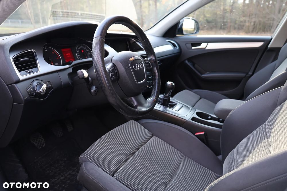 Audi A4 Avant 2.0 TDI DPF - 23