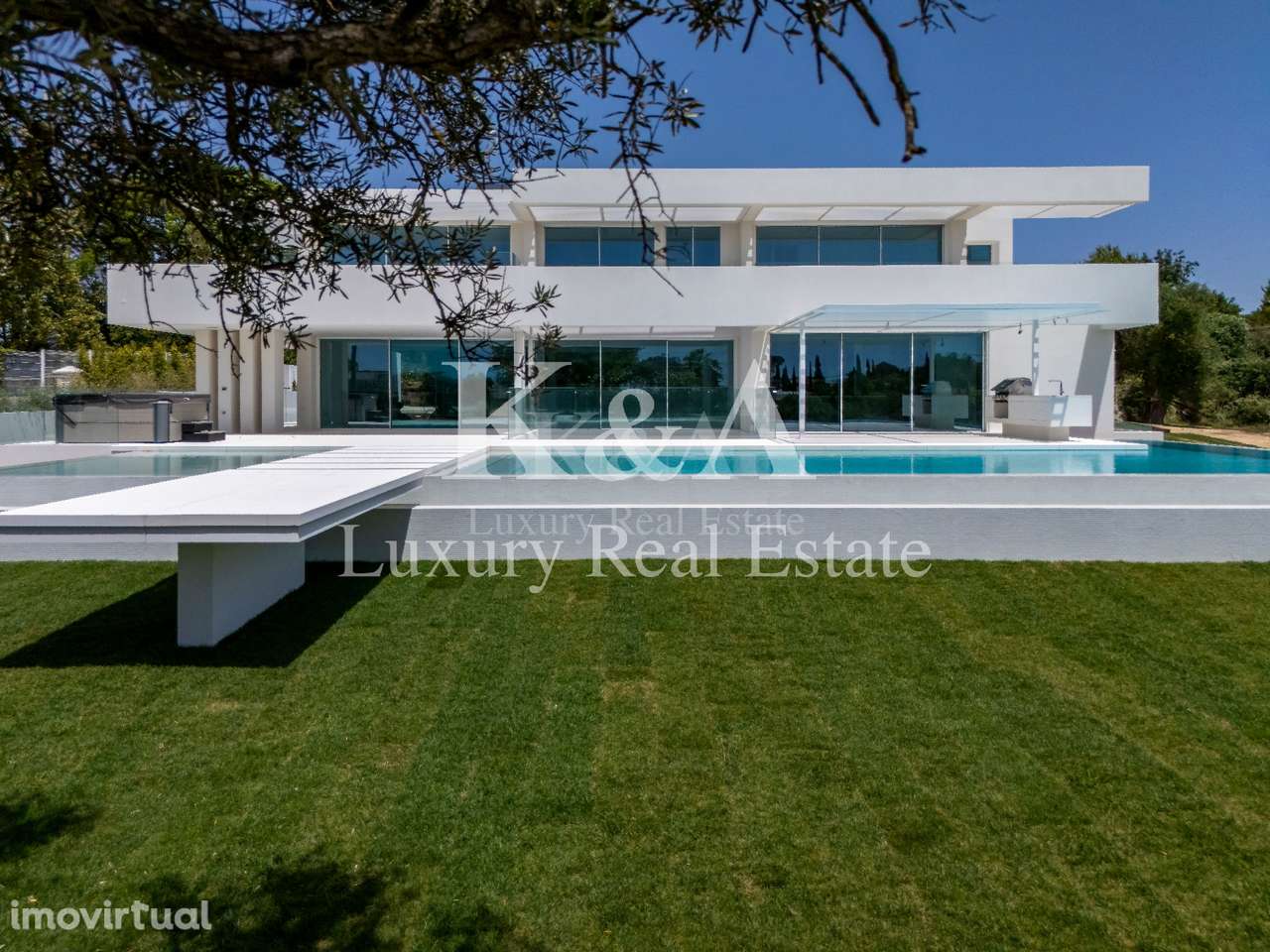 Moradia V6 contemporânea com vistas panorâmicas no Triangulo Dourado, - Grande imagem: 3/40