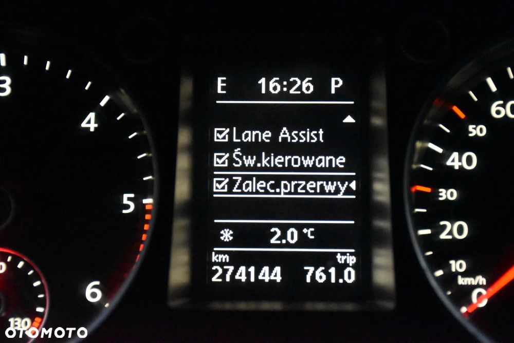 Volkswagen Passat 2.0 TDI DSG Comfortline - 38