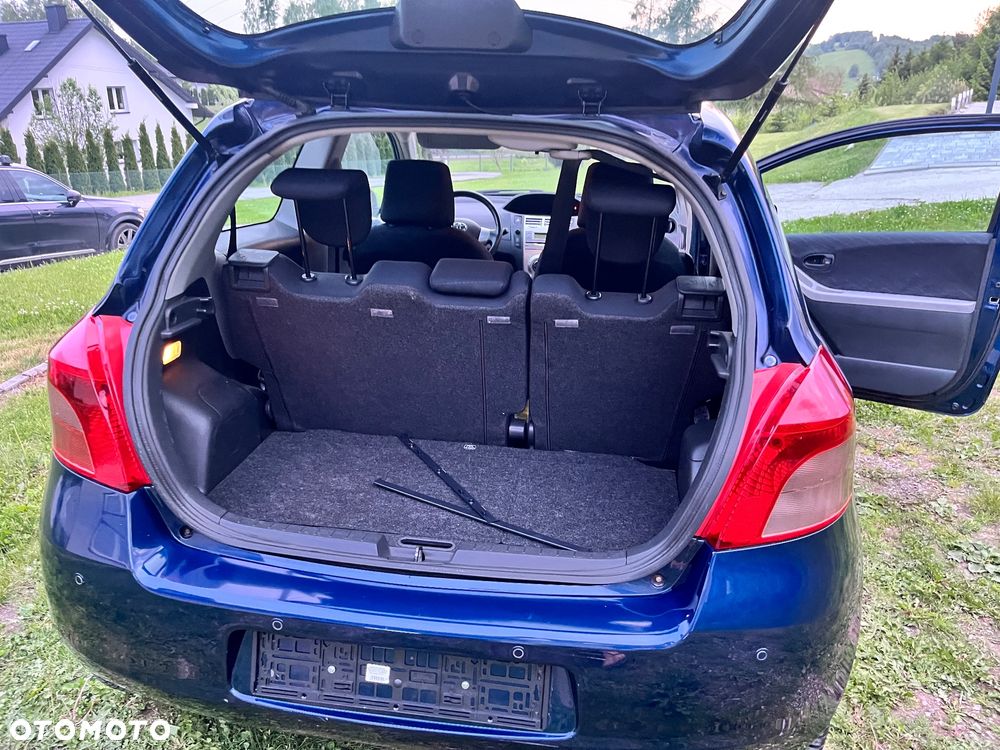 Toyota Yaris - 11