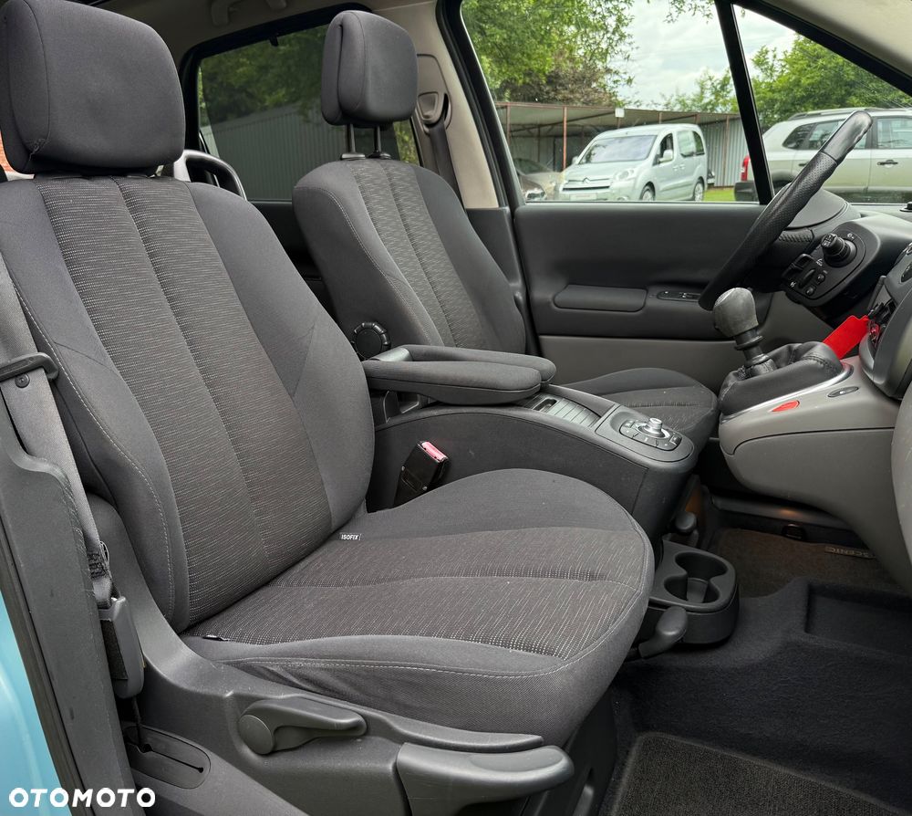 Renault Scenic - 15