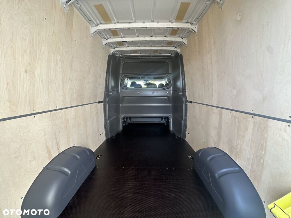 Volkswagen Crafter - 26