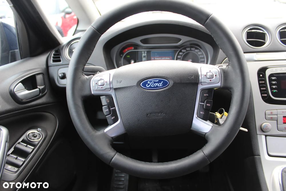 Ford S-Max 2.2 TDCi Titanium - 23