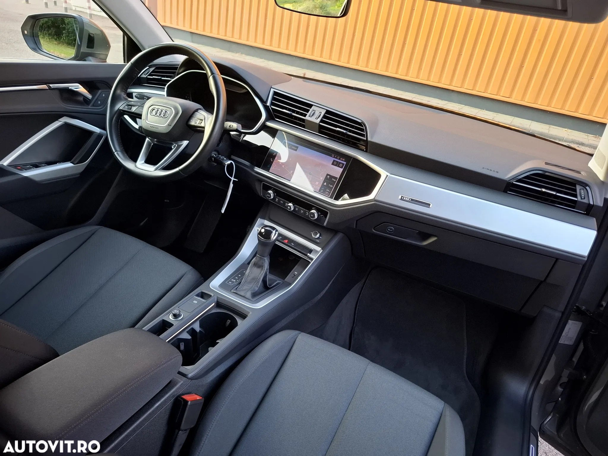 Audi Q3 2.0 35 TDI S tronic S Line - 9