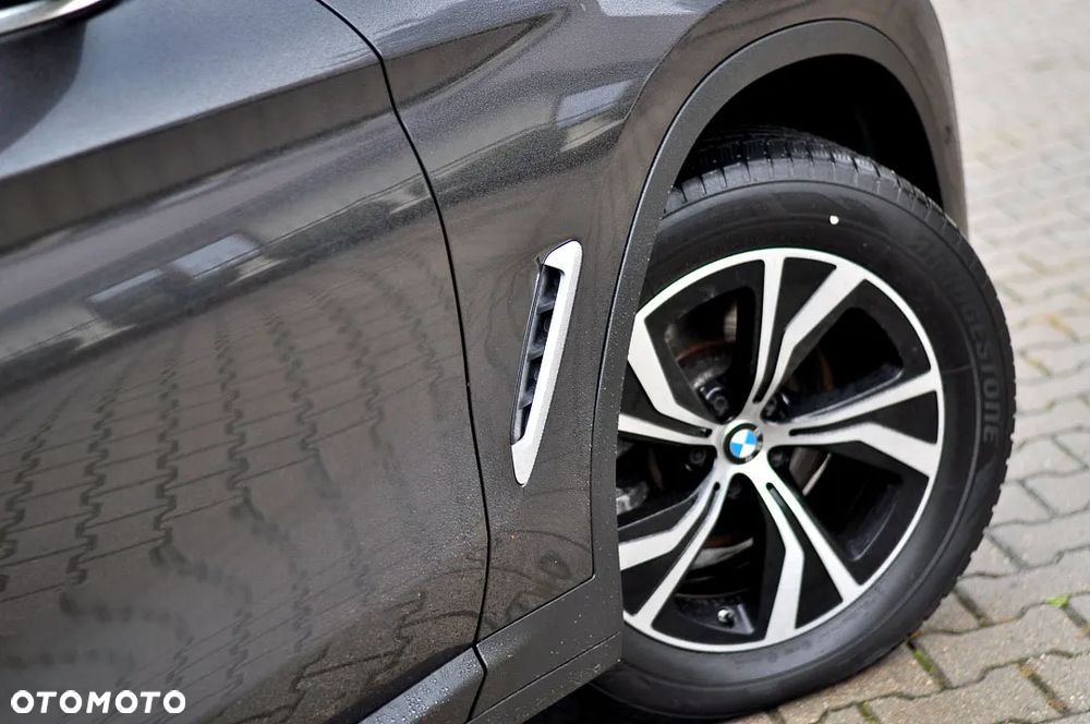 BMW X3 sDrive18d Business Edition - 13