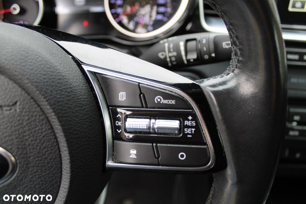 Kia Ceed 1.4 T-GDI L Business Line DCT - 33