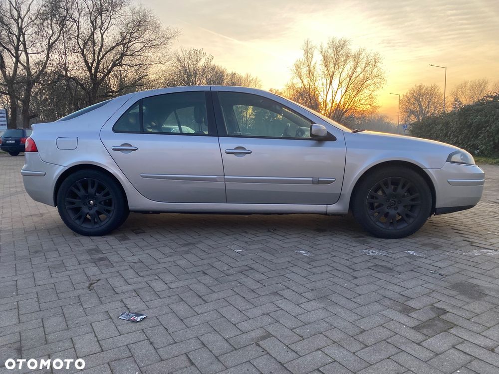 Renault Laguna 1.9 dCi Luxe Privilege - 8