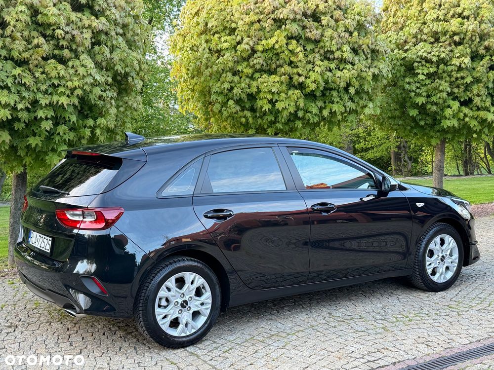Kia Ceed - 8
