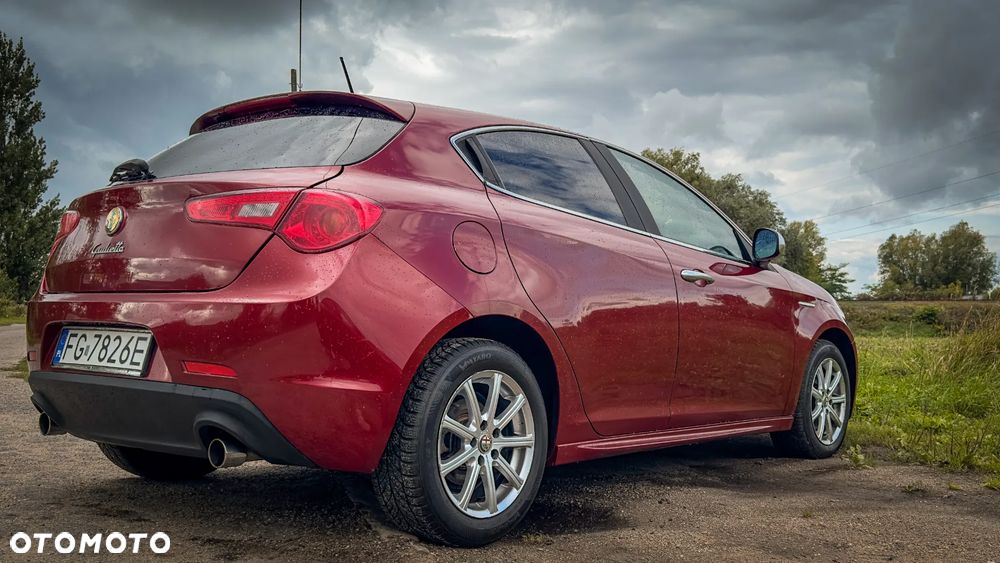 Alfa Romeo Giulietta 2.0 JTDM Distinctive - 1