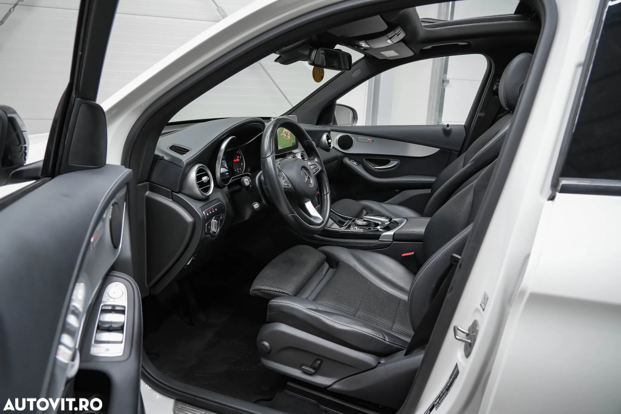 Mercedes-Benz GLC 250 d 4Matic 9G-TRONIC - 9