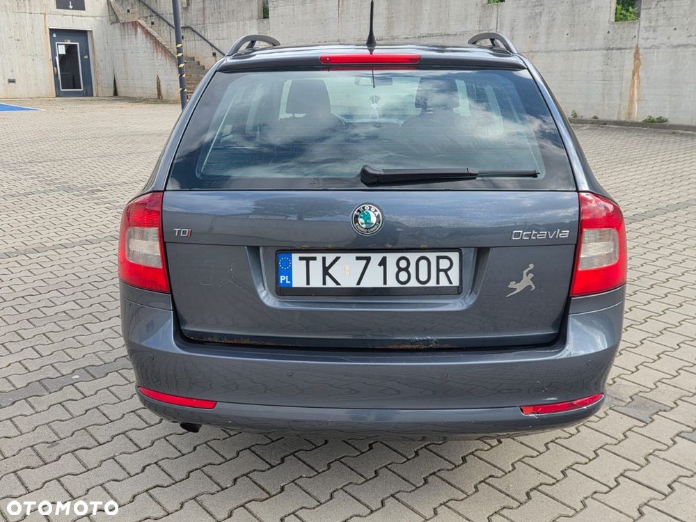 Skoda Octavia - 8