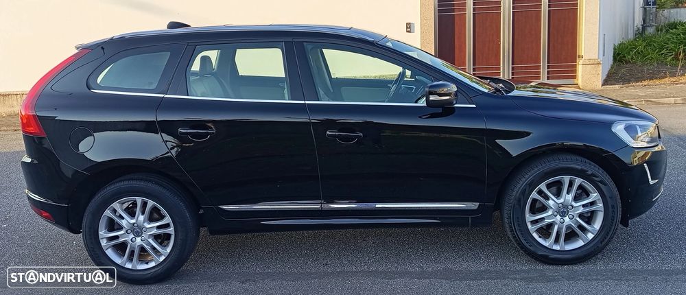 Volvo XC 60 2.0 D3 Momentum - 11