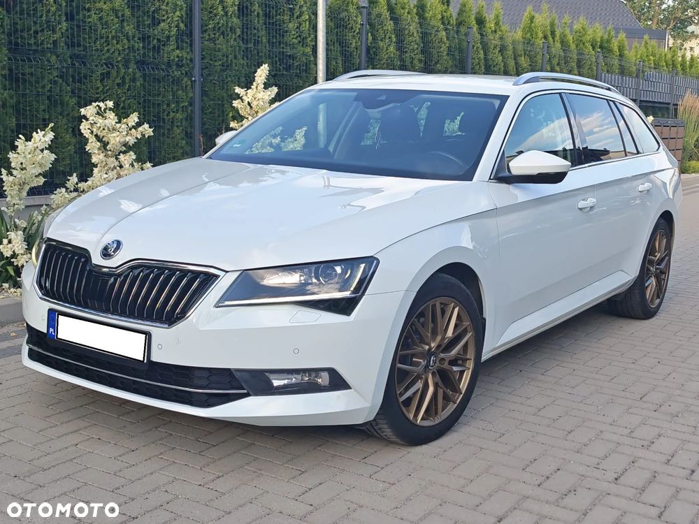Skoda Superb 2.0 TDI 4x4 DSG Style - 8