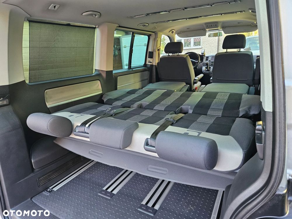 Volkswagen Multivan - 19