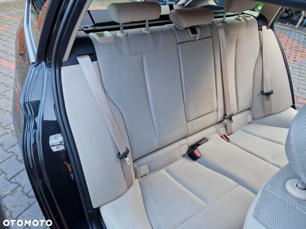 BMW Seria 3 320d Luxury Line - 27