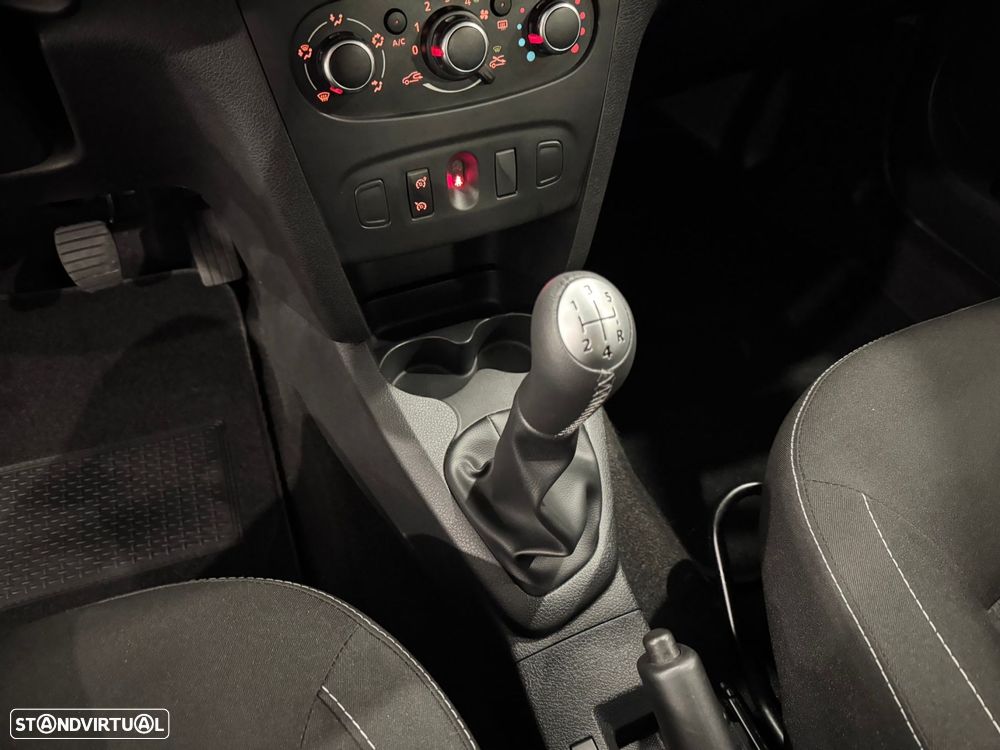 Dacia Logan 1.5 dCi Confort - 34