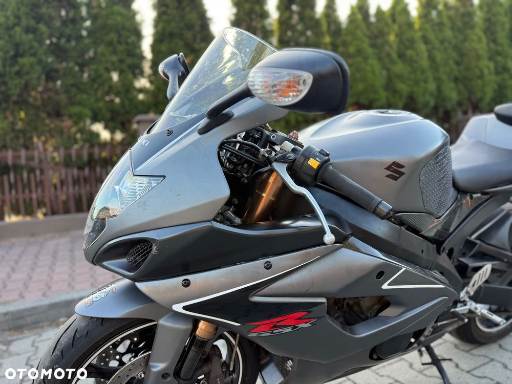 Suzuki GSX-R - 22