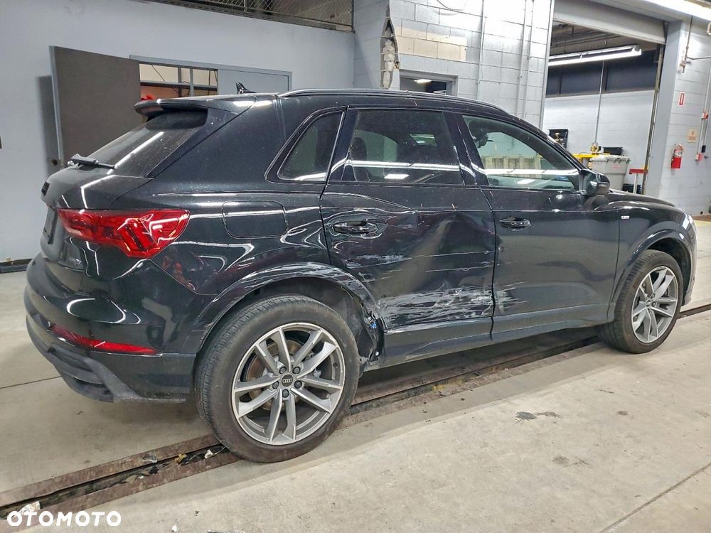 Audi Q3 - 4