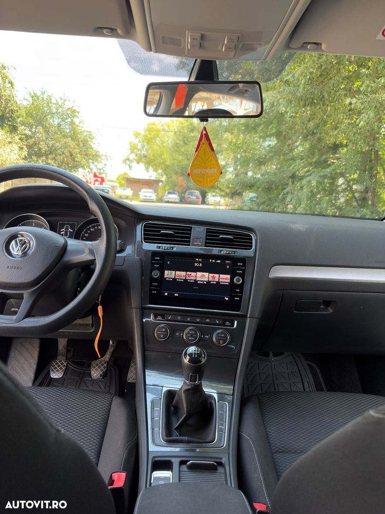 Volkswagen Golf 1.6 TDI Trendline - 12