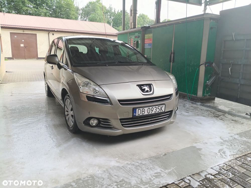 Peugeot 5008 1.6 HDi Premium - 1