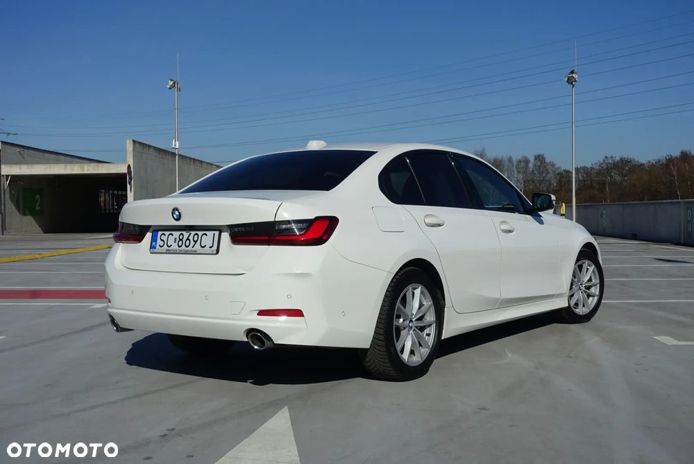 BMW Seria 3 318d - 8