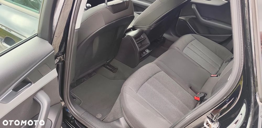 Audi A4 Avant 2.0 TDI - 18