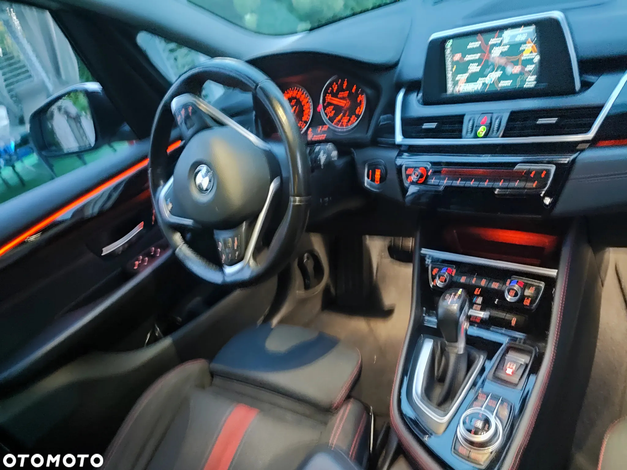 BMW Seria 2 218d Sport Line - 11