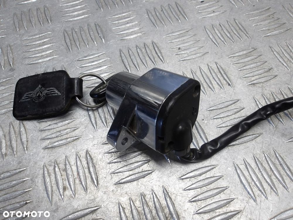 Stacyjka zapłonu z kluczykiem KAWASAKI VN 1500 VULCAN NOMAD 2001-2004  PN: 27005-1256 - 5