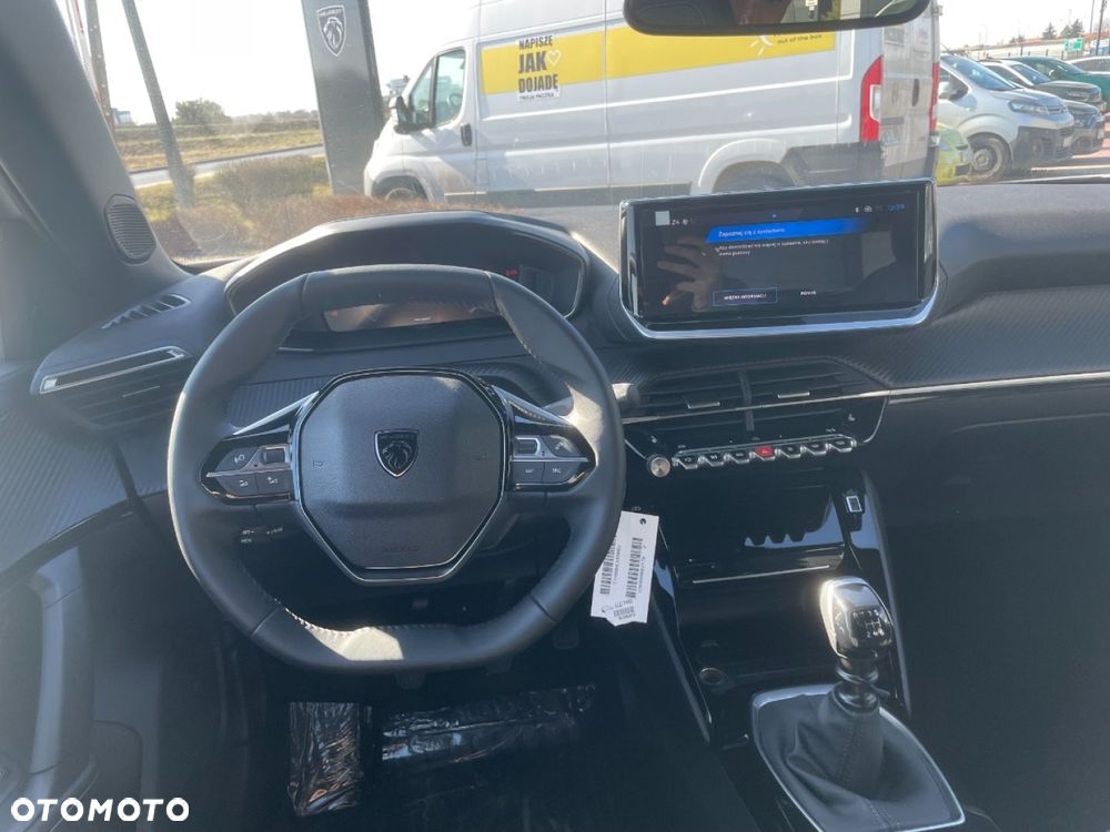 Peugeot 2008 - 9