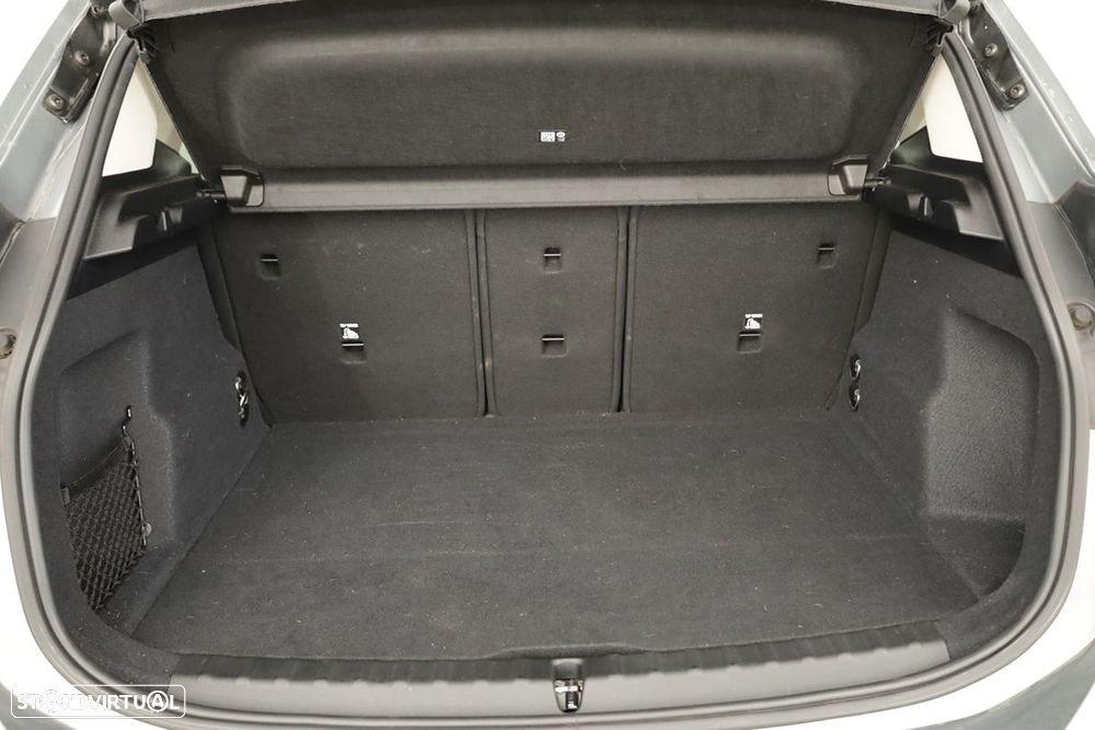 BMW 218 Active Tourer i Auto - 24