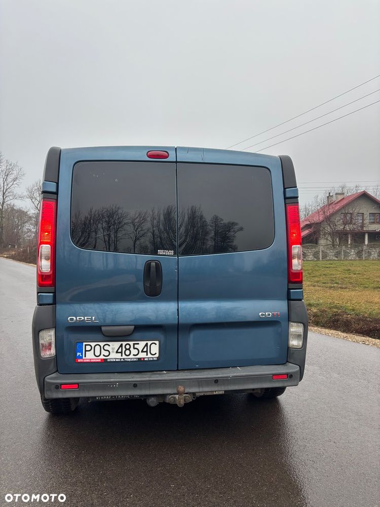 Opel Vivaro - 8
