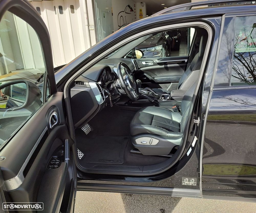 Porsche Cayenne Diesel Platinum Edition - 8