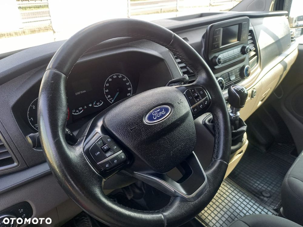 Ford Transit Custom 310 L2H1 Limited - 10