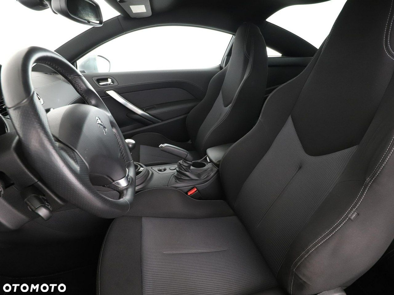 Peugeot RCZ 1.6 200 THP - 13