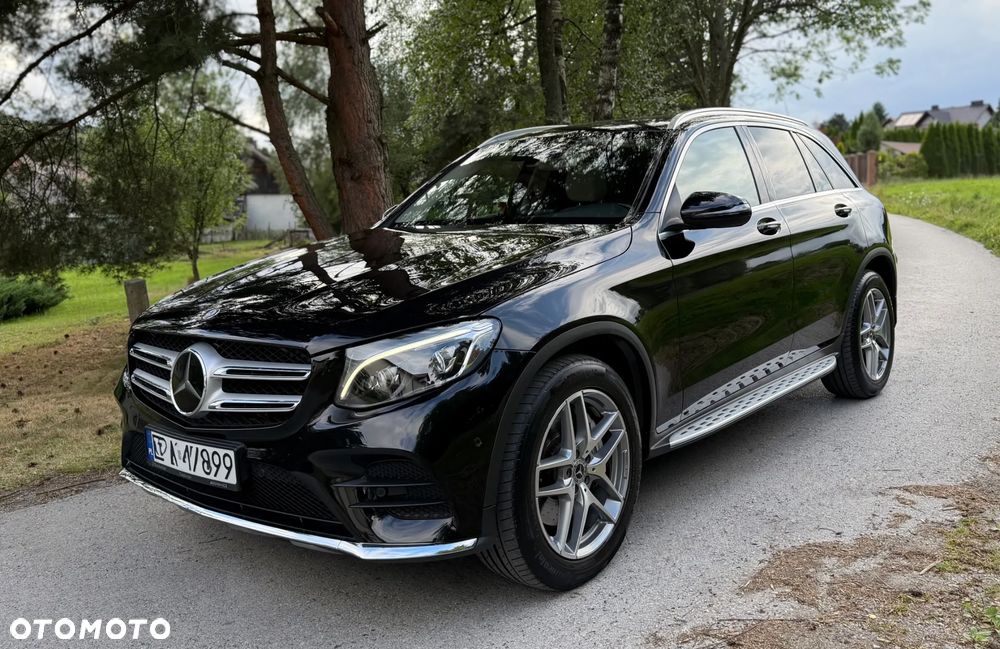 Mercedes-Benz GLC 250 4Matic 9G-TRONIC AMG Line - 2