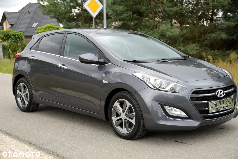 Hyundai i30 blue 1.6 GDI DCT Premium - 25