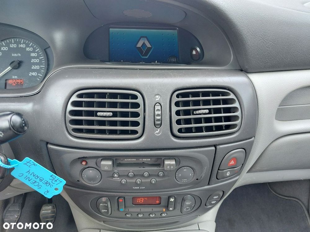 Renault Scenic - 19
