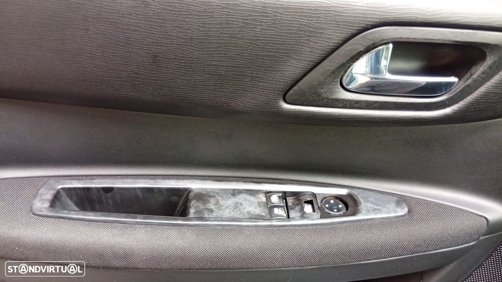 Citroën C4 1.4 16V VTR Pack - 16