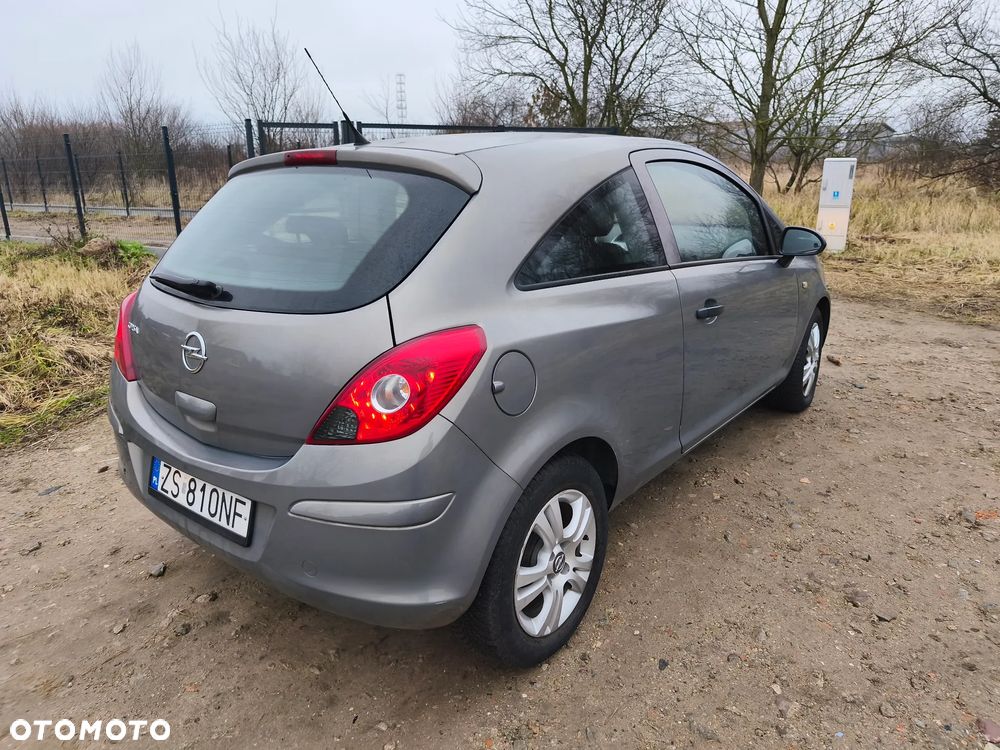 Opel Corsa 1.2 16V Edition / Active - 6