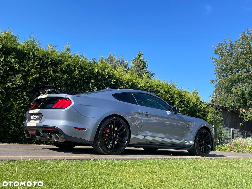 Ford Mustang - 16