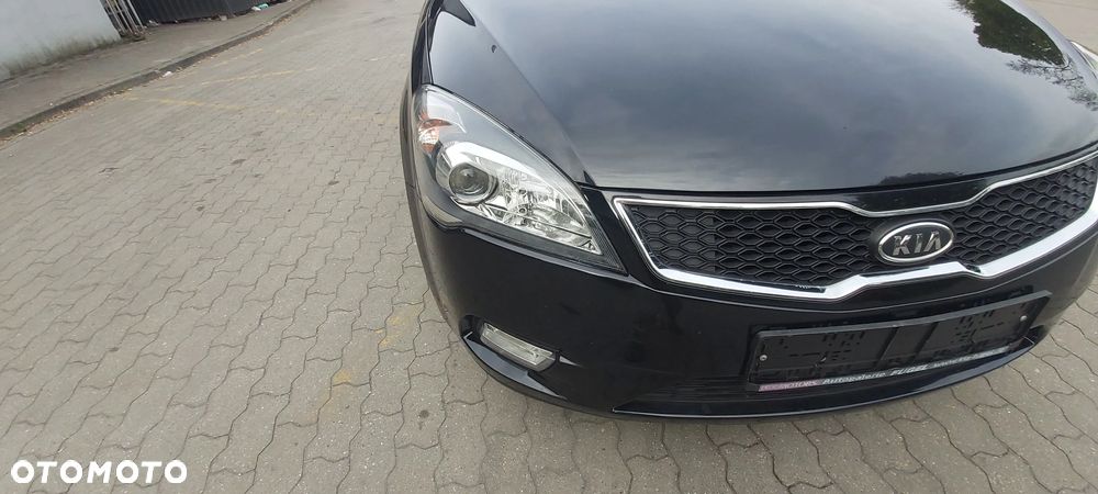 Kia Ceed 1.6 CVVT Dream-Team Edition - 15