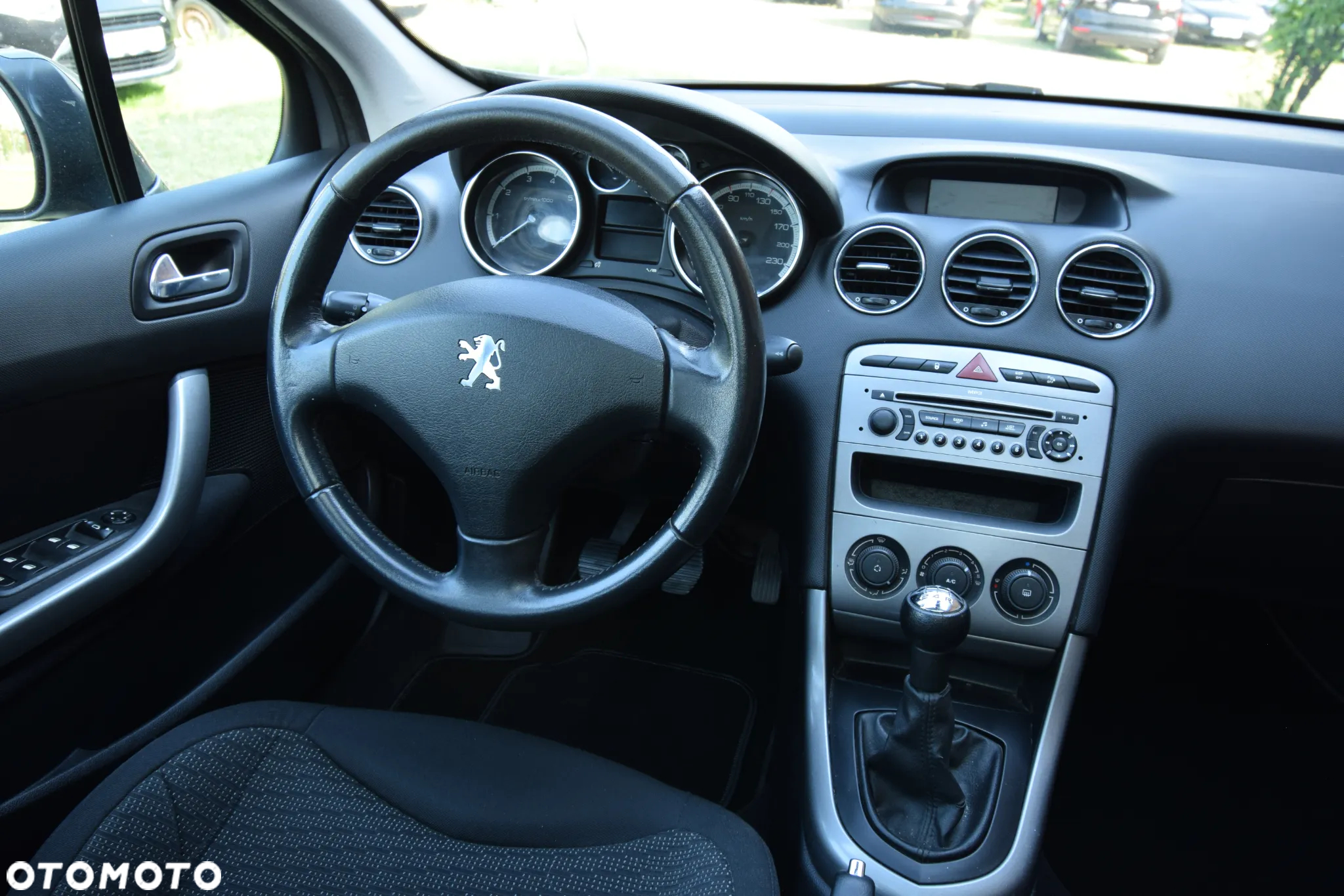 Peugeot 308 - 23