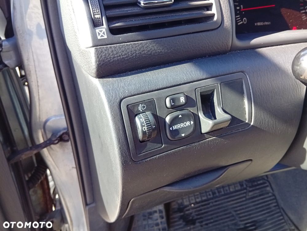 Toyota Corolla 2.0 D-4D Sol - 10