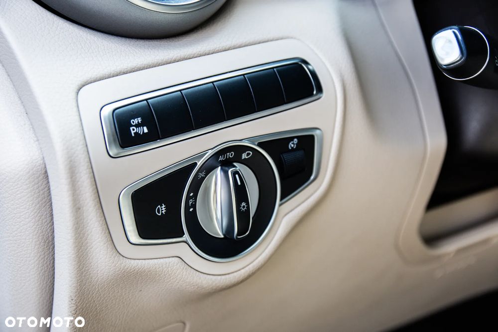 Mercedes-Benz GLC 220 d 4-Matic - 14