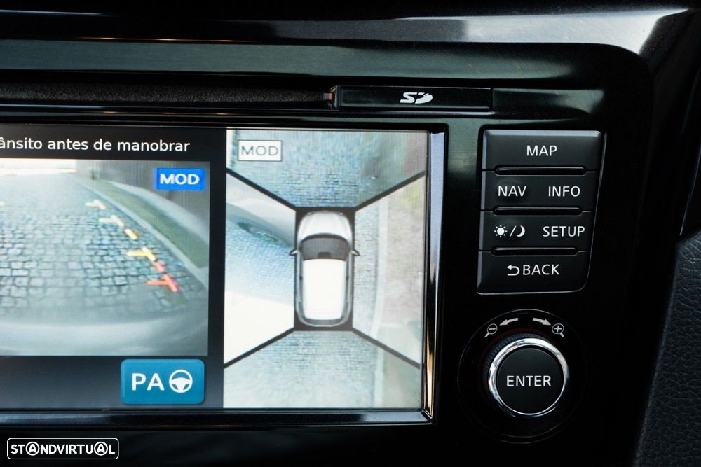 Nissan Qashqai 1.5 dCi N-Connecta - 18