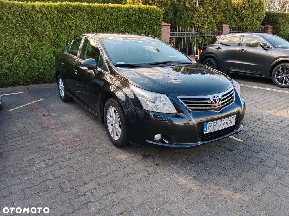 Toyota Avensis 1.8 Luna - 2