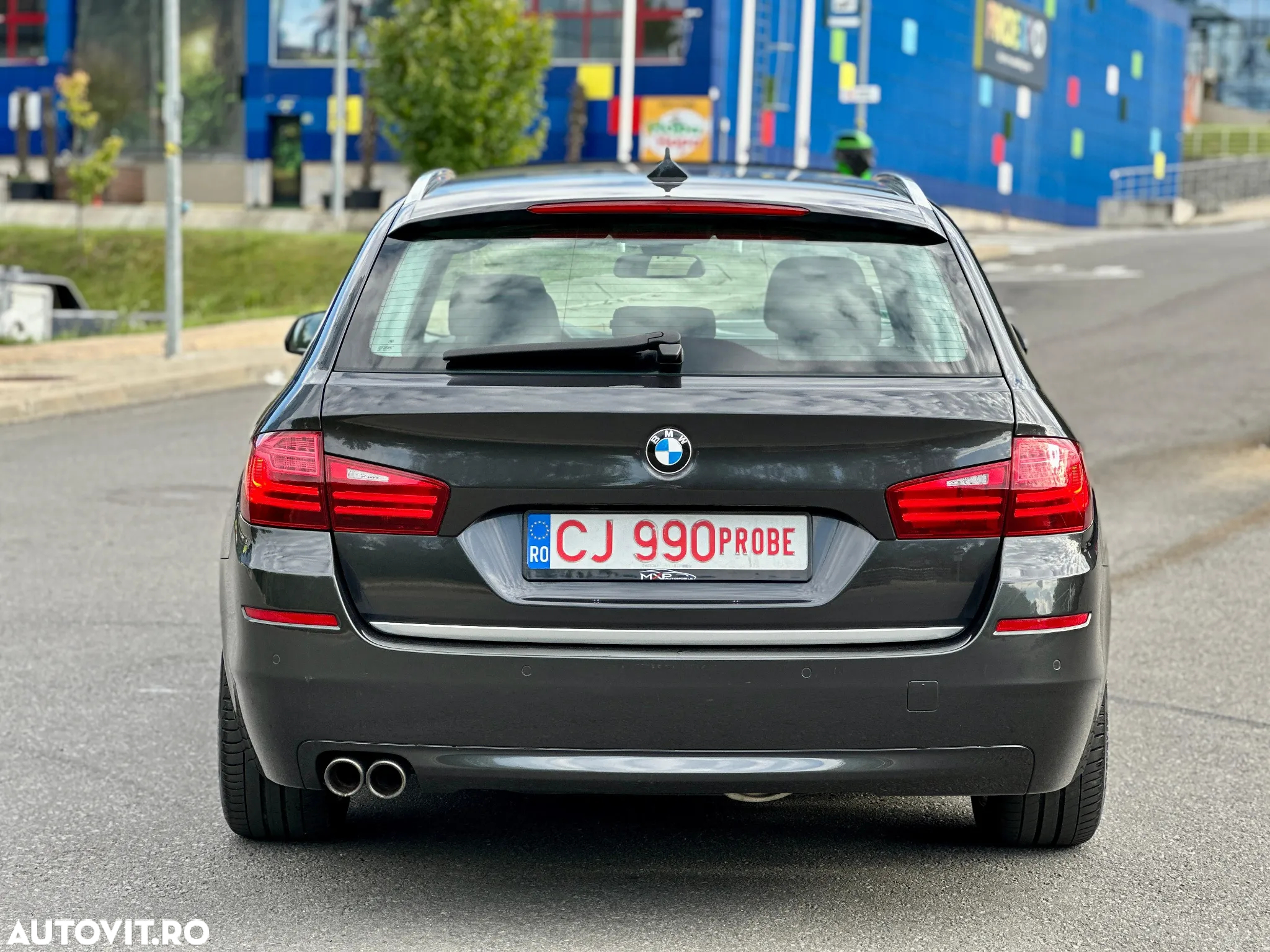 BMW Seria 5 520d Touring Aut. Modern Line - 11