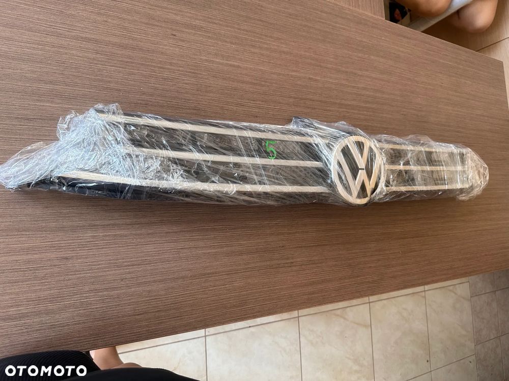 Grill Atrapa VW Touran II 2 5TA 15r- 5TA853653B 5TA853651H/J/K/L/O/P - 16