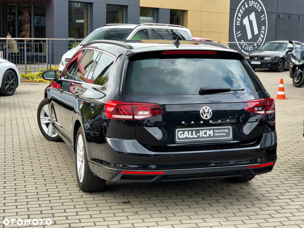 Volkswagen Passat 2.0 TSI Business DSG - 5